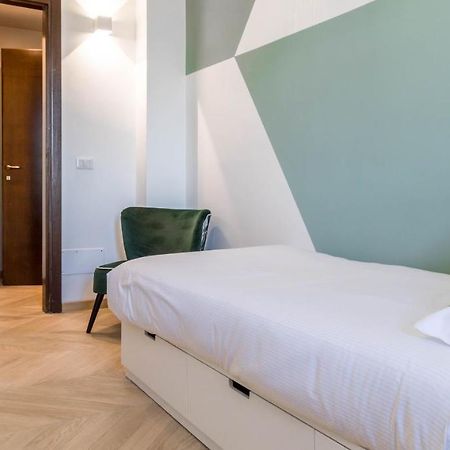 Joivy Superb Apt Close To Fiera Milano And City Life Milão Exterior foto